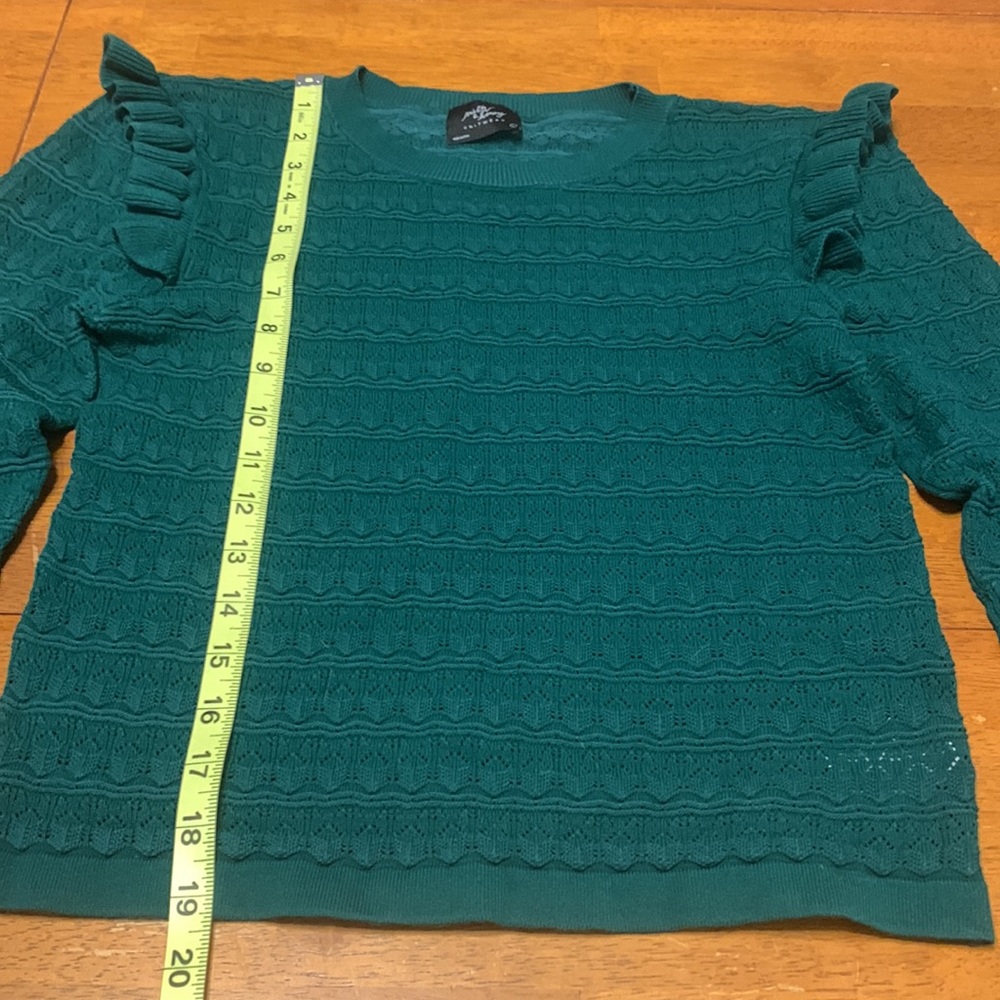 Milk & Honey Women's Size L Green Knit Ruffle Long Sleeve Pointelle Sweater Top - Picture 8 of 10